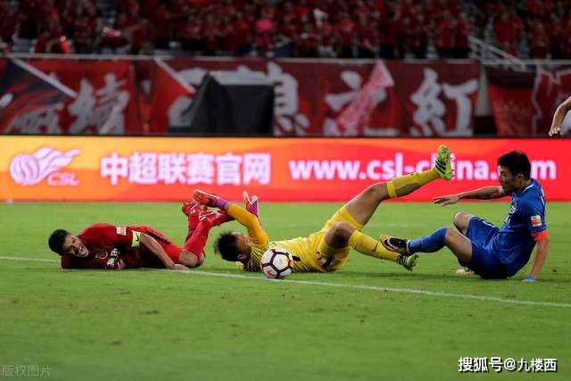天道酬勤！福克斯在自家训练房组织夏训 文班&托哈&巴恩斯参加